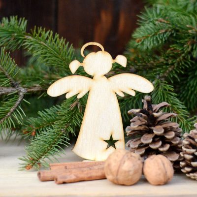 Anioł stojący - świąteczne dekoracje i ozdoby