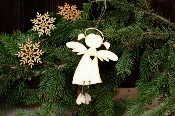 Aniołek wiszący - zimowe dekoracje i ozdoby