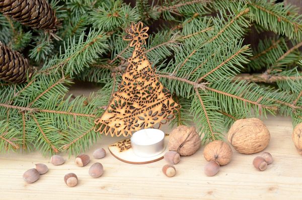 Choinka ażurowa - bożonarodzeniowe dekoracje i ozdoby